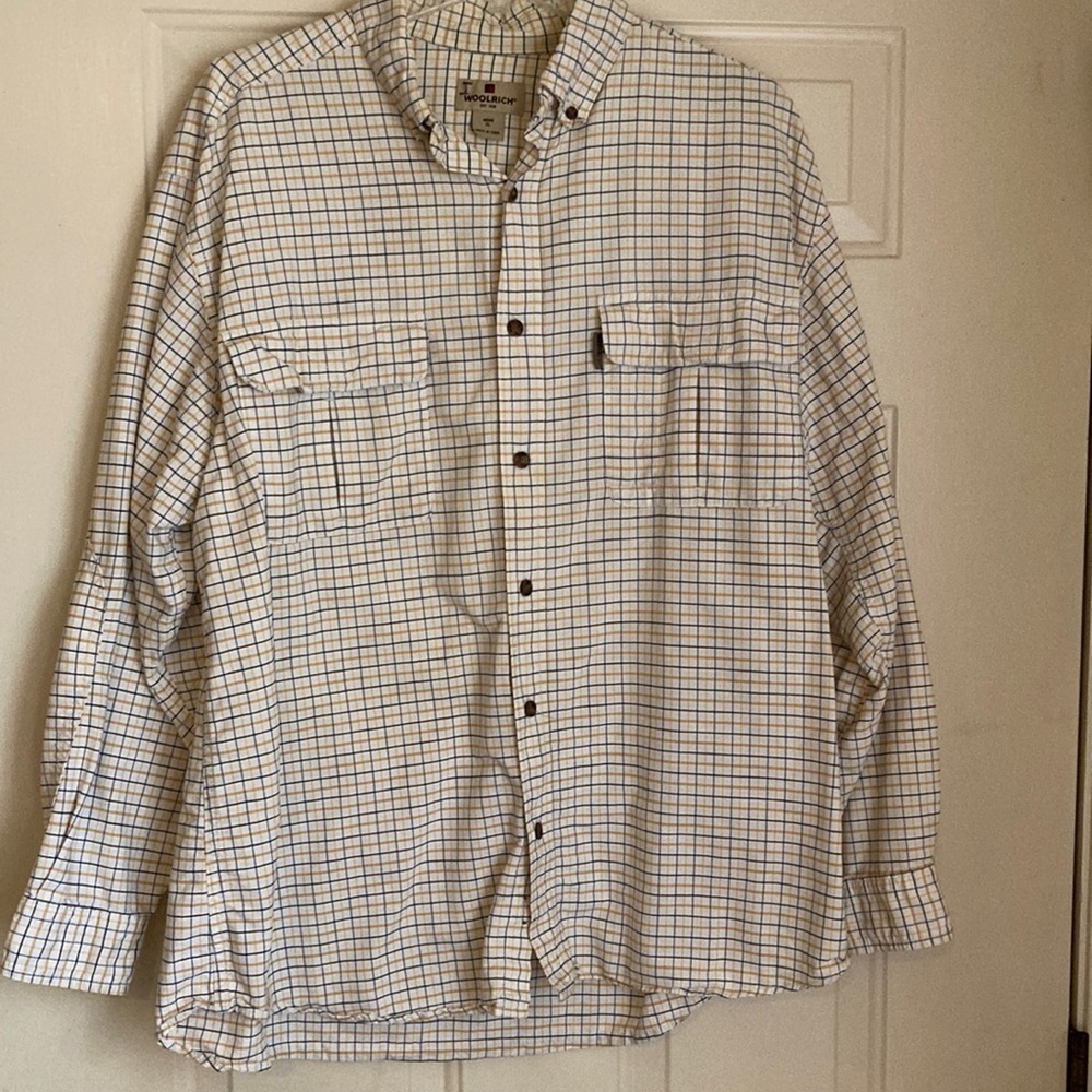 Woolrich mens XL 100% cotton button down shirt Midweight cooler weather classic